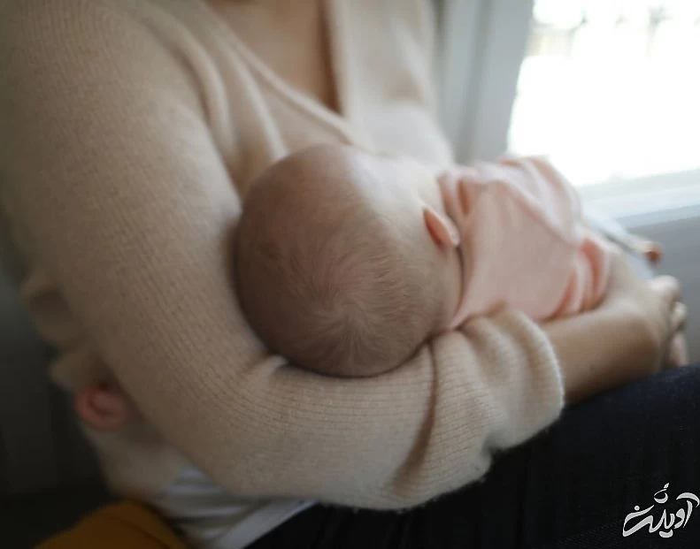 تغذیه کودک با شیر مادر 